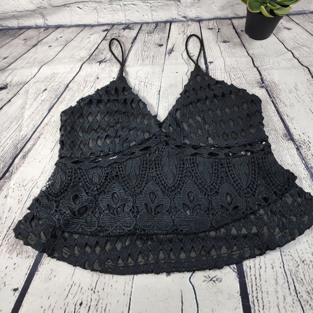 BLACK CROCHET BRALETTE RUFFLE TANK TOP